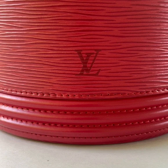 Louis Vuitton Cannes Handbag - Picture 9 of 13